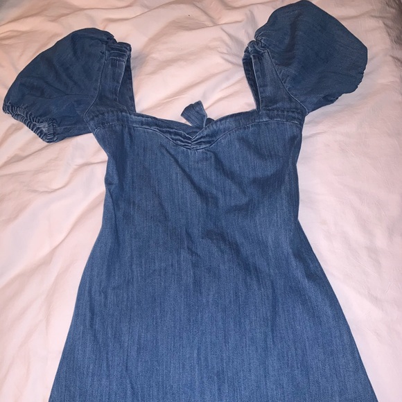 zara denim puff sleeve dress